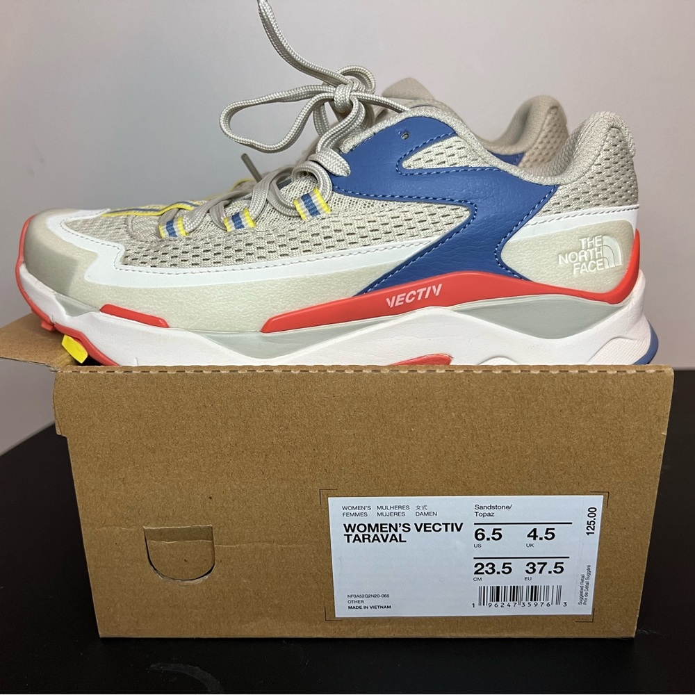 The North Face Womens Vectiv Trail Shoe, Size 6.5